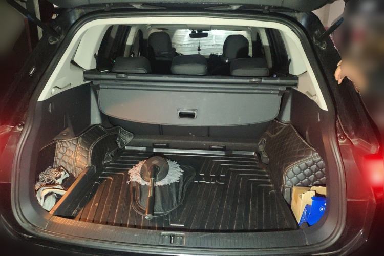 Used Volkswagen Tiguan L 2018 Facelift 330TSI Automatic Two-Wheel Drive Luxury Edition Trunk