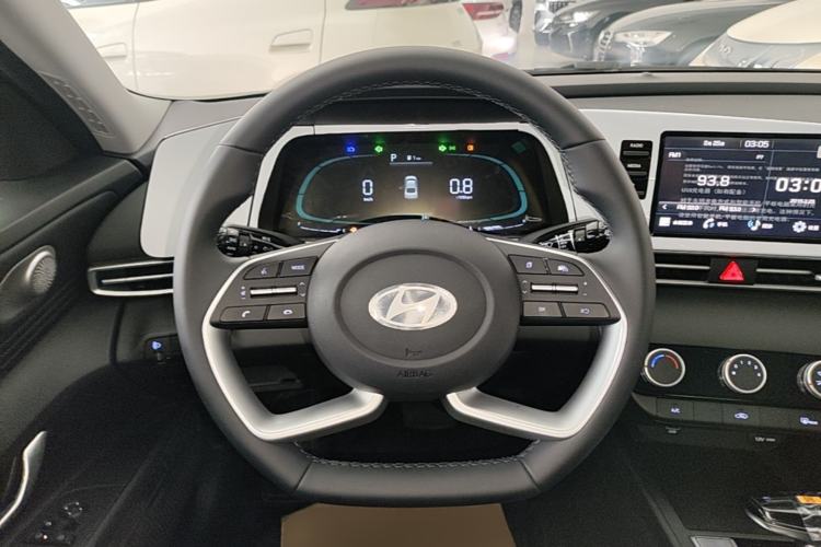 Used Hyundai Elantra 2023 1.5L CVT GLX Elite Edition
