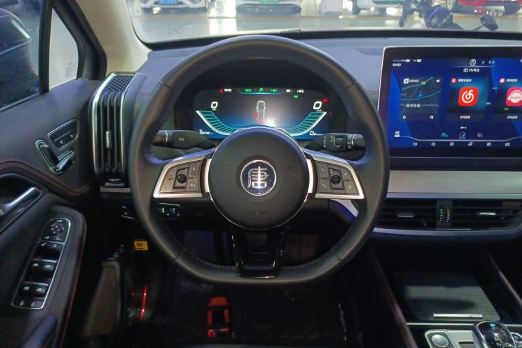 Used BYD Tang New Energy 2018 DM 2.0T All-Wheel Drive Smart Connectivity Luxury Model 7 Seats China V Emission Standard Steering Wheel