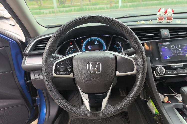 Used Honda Civic 2016 220TURBO CVT Luxury Edition
