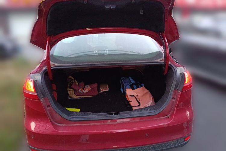 Used Ford Focus 2018 Sedan Classic 1.6L Automatic Trendy SmartDrive Edition
