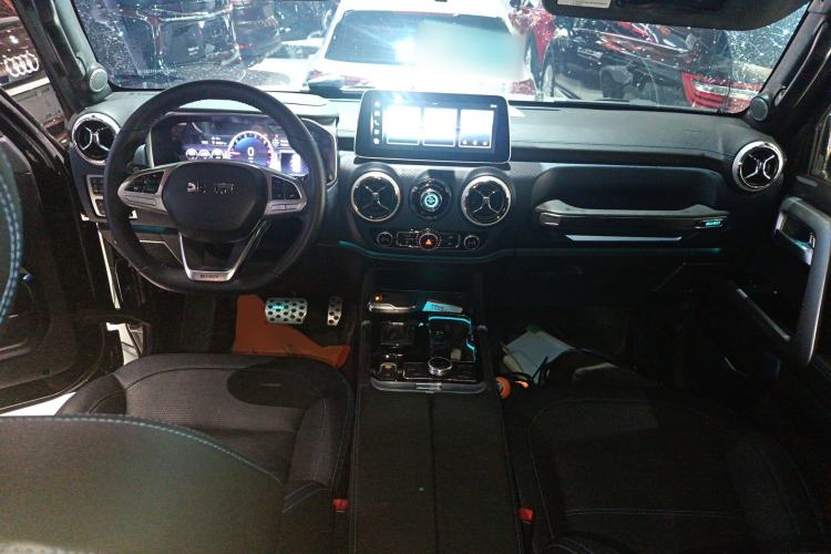 Used BAIC Off-Road BJ40 2024 2.0T Urban Hunter Honor Edition Center Console
