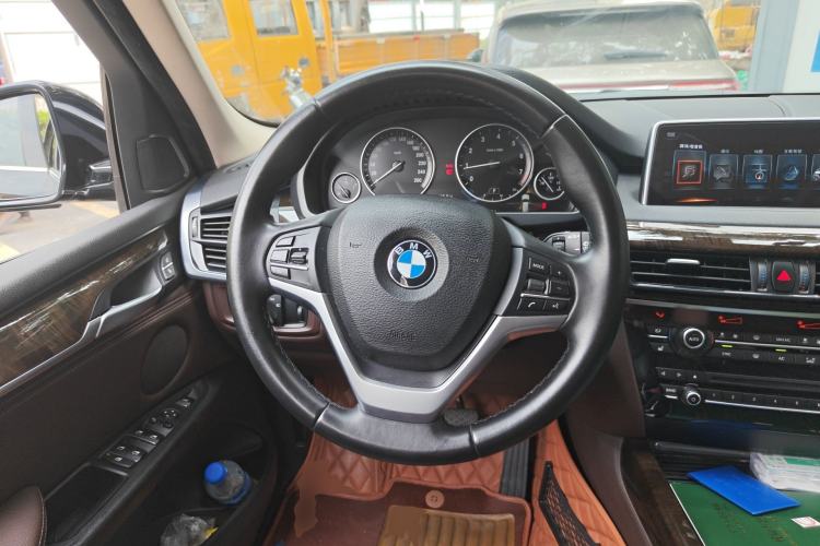 Used BMW X5 2017 xDrive28i
