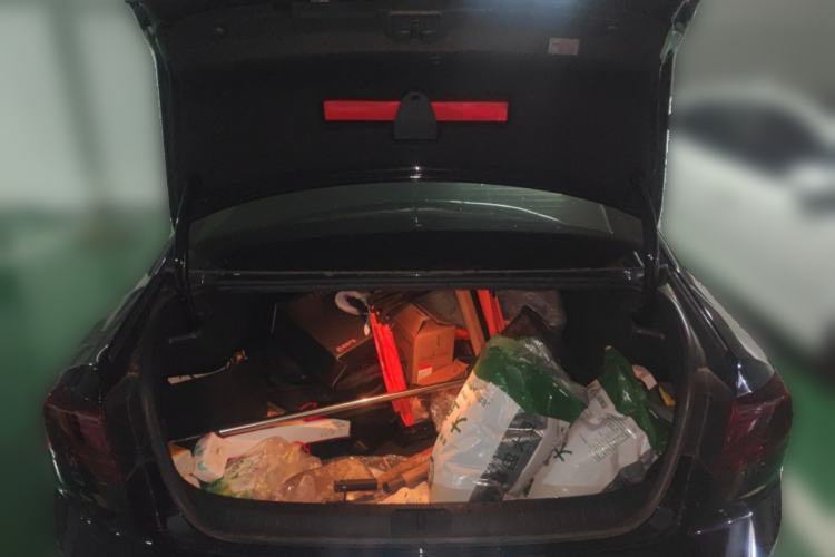 Used Volkswagen Magotan 2023 2 Million Units Limited-Edition 280TSI DSG Comfort Version Trunk