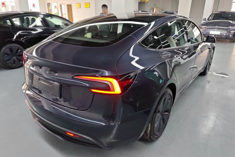 Used Tesla Model 3 2025 Rear-Wheel-Drive Version
