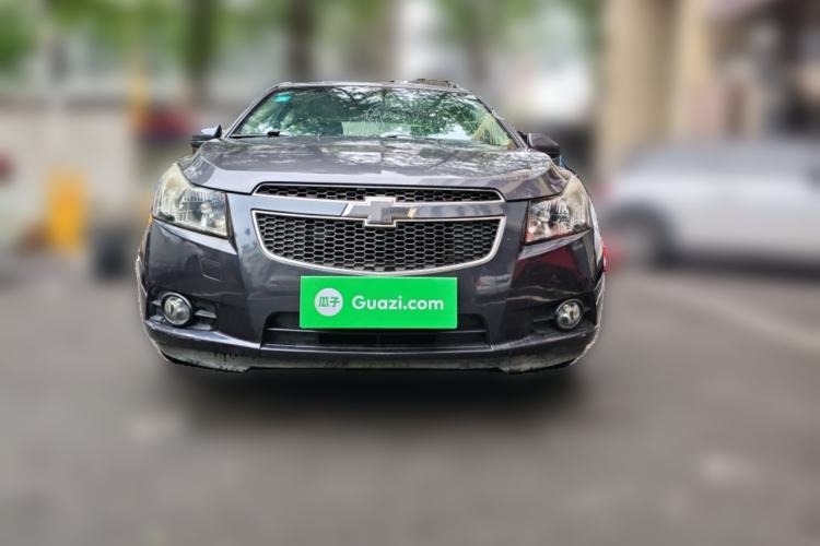 Used Chevrolet Cruze 2011 1.6L SE MT Transformers Edition Front