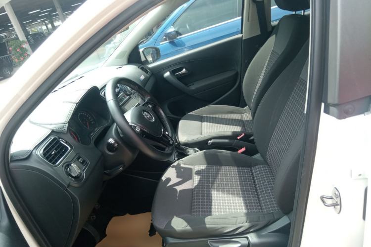 Used Volkswagen Polo 2016 1.6L Automatic Comfort Model Left Front Seat