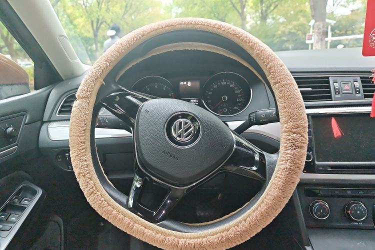 Used Volkswagen Lamando 2015 230TSI DSG Fashion Edition