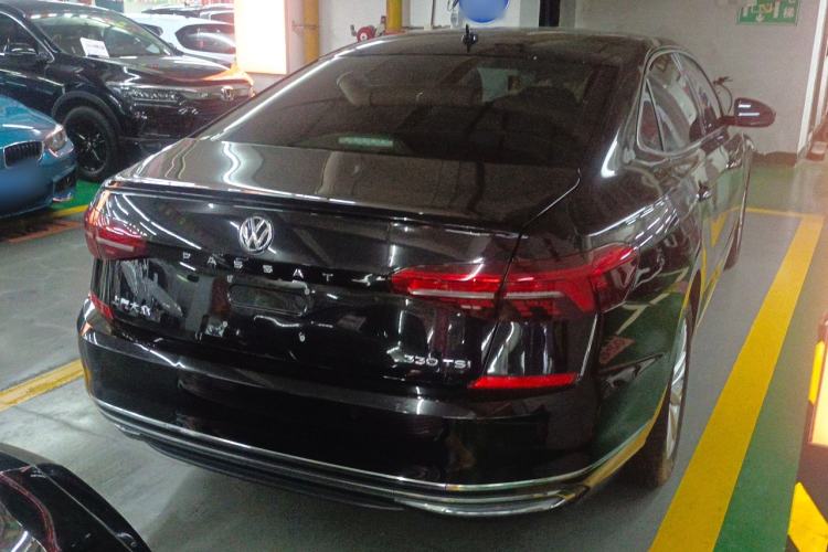 Used Volkswagen Passat 2019 330TSI Elite Edition China VI Rear Right 45 Deg