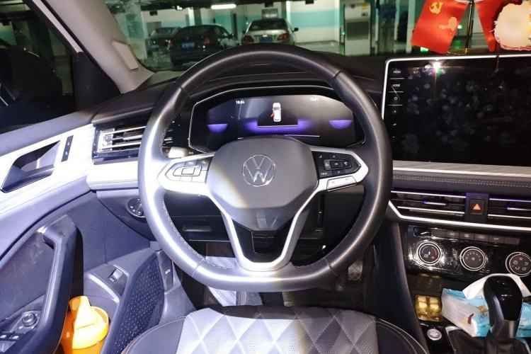 Used Volkswagen Sagitar 2023 300TSI DSG Excellence Edition Steering Wheel