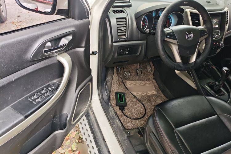 Used CHANGAN CS35 2014 1.6L Manual Luxury Model China IV Standard Driver Seat