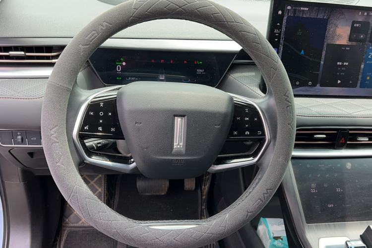 Used Wey Latte DHT 2022 1.5T DHT Extra-Large Cup Steering Wheel