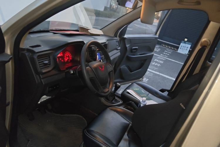 Used Wuling Hongguang V 2022 1.5L Jingqu Version Hydraulic Power Steering LAR
