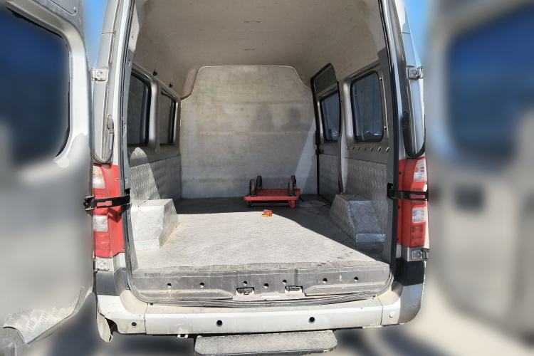 Used Foton Toano 2024 Joyear Multi-Function 2.0T Manual Long-Wheelbase Mid-Roof Model with Single Rear Tire Available in 5/6/7/9-Seater Configurations