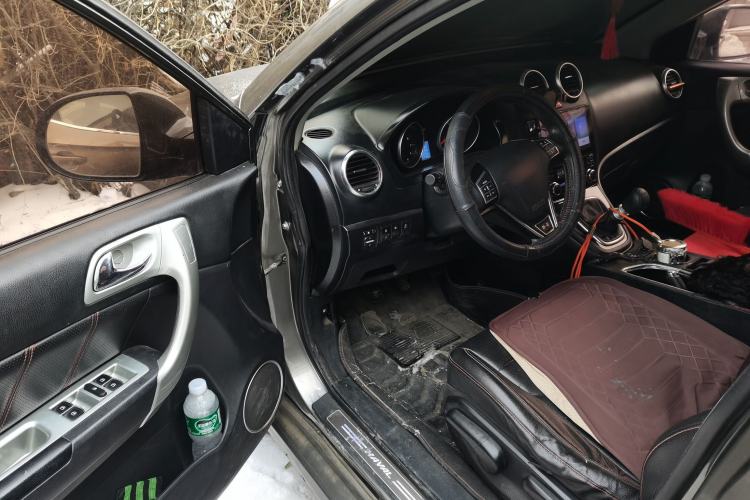 Used Haval H6 2014 Upgraded Model 1.5T Manual Two-Wheel Drive Elite Version