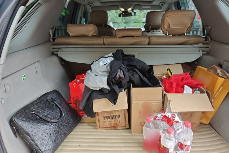 Used Mercedes-Benz M-Class 2010 ML 300 4MATIC Trunk