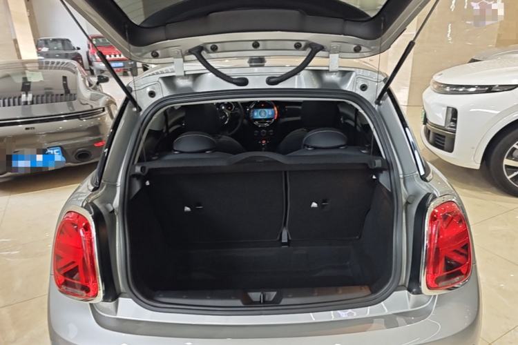 Used MINI 2023 1.5T ONE Trunk