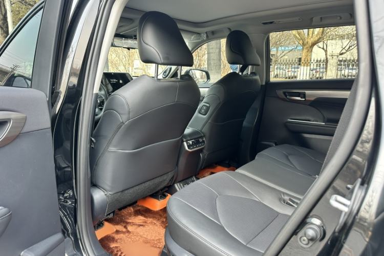 Used Toyota Highlander 2024 380T Four-Wheel Drive Ultimate 7-Seater Interior 3