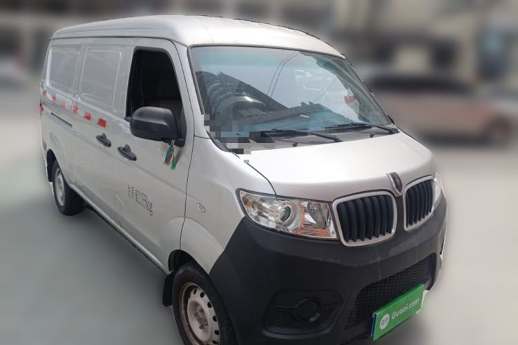 Used Jinbei Hiace X30 2023 1.5L Super-Enjoyment Van 2/5 Seats Non-Air-Conditioned Version SWC15M
