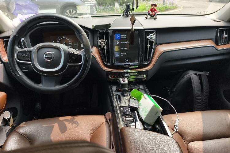Used Volvo XC60 2019 T5 4x4 Smart Edition China VI Standard