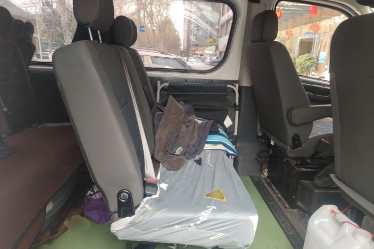 Used Dongfeng Yufeng 2021 2.3T Power King Front-Drive Logistics Van Long Wheelbase High Roof 6-9 Seats China VI Standard M9T Left Rear Seat