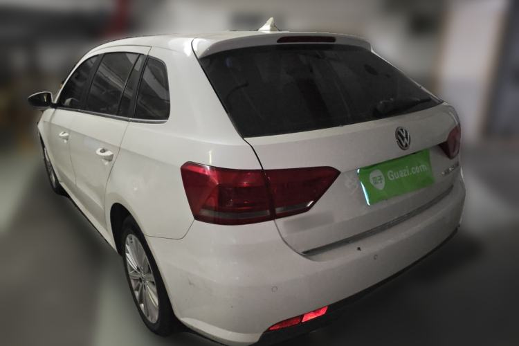 Used Volkswagen Gran Lavida 2013 1.4 TSI Automatic Comfort Model Rear Left 45 Deg