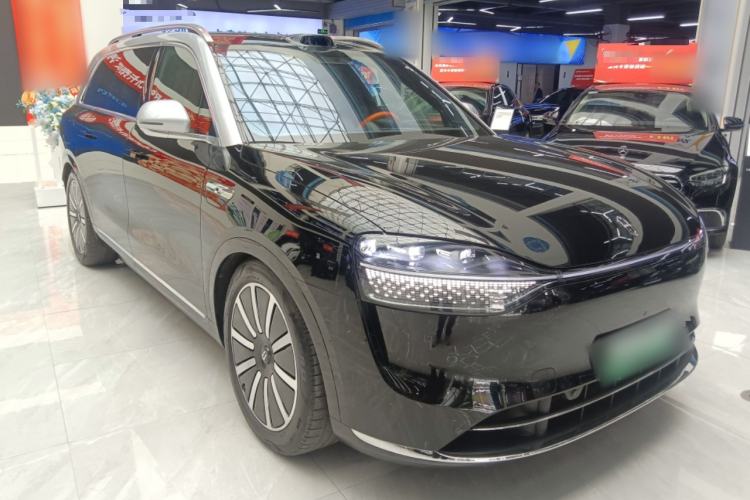 Used Hima AITO M9 2024 Range-Extended Max Edition 42 kWh 6-Seater Version Front Right 45 Deg