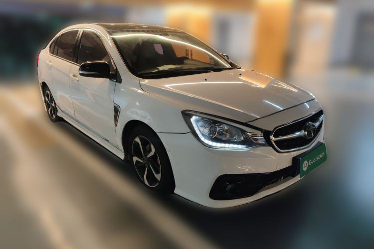 Used Soueast V5 Lingzhi 2017 1.5L CVT New Yiyi Model Front Right 45 Deg