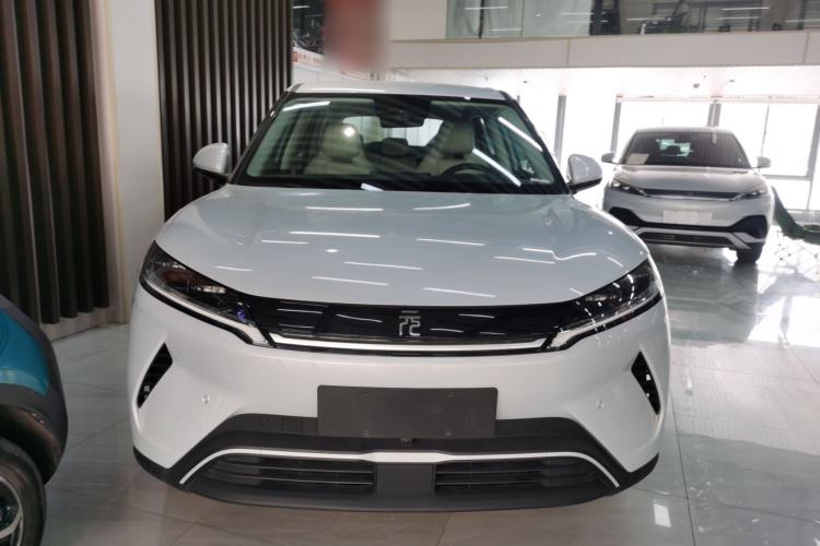 Used BYD Yuan UP 2025 Intelligent Driving Version 401 km Leading Edition Front