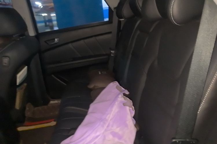 Used Luxgen U6 SUV 2015 2.0T ZhiZun Model