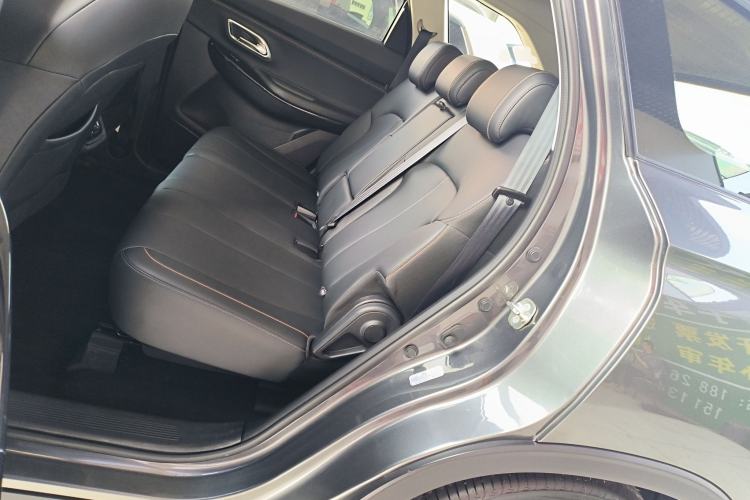 Used CHANGAN OSHAN X7 PLUS 2023 Enjoy Edition 1.5T Automatic Prestige 7-Seater Left Rear Seat