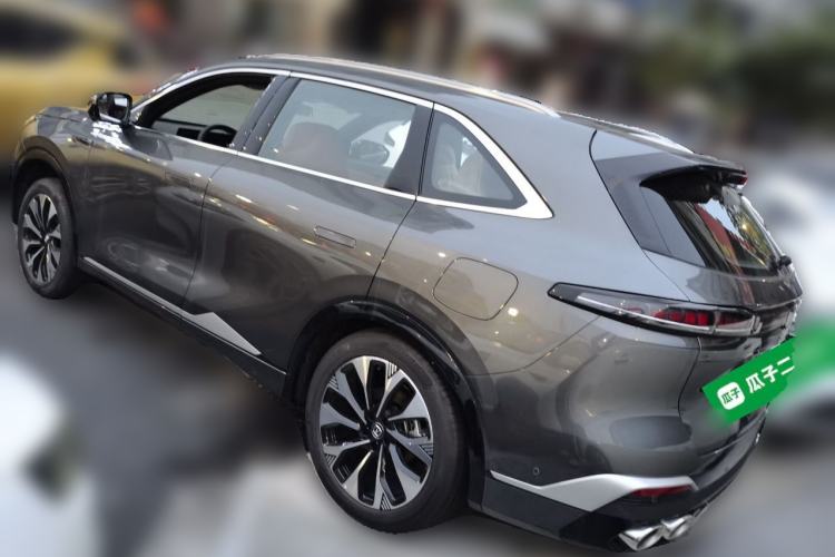 Used CHANGAN CS75 PLUS 2025 4th Generation UItra 2.0T New Blue Whale – Smart & Powerful Version