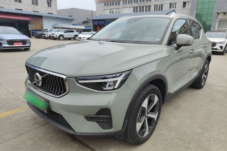 Used Volvo XC40 2024 B4 4x4 Smart Luxury Edition