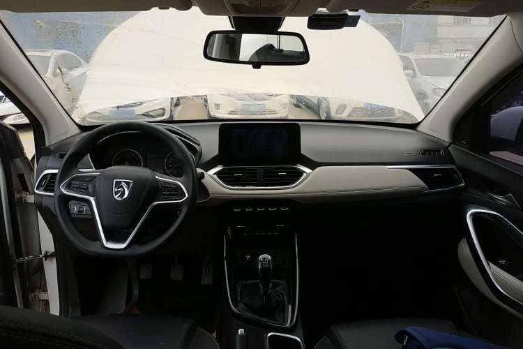 Used Baojun 530 2019 1.5T Manual Luxury 7-seater National V