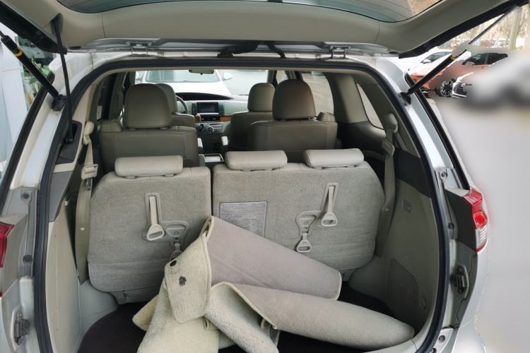 Used Toyota Previa 2012 2.4L 7-Seater Standard Edition Trunk