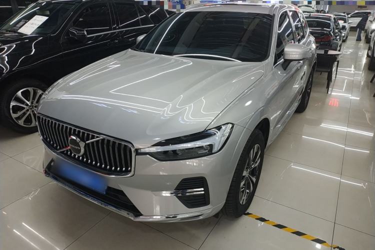 Used Volvo XC60 2025 B5 4x4 Smart Luxury Edition