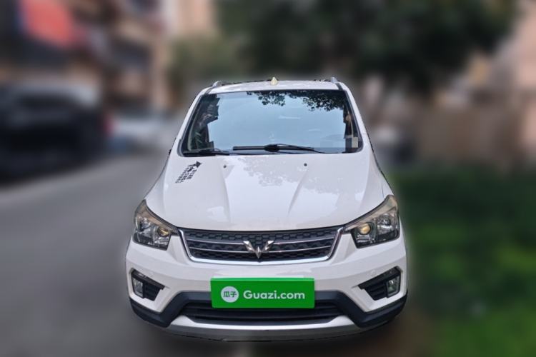 Used Wuling Hongguang 2016 1.5L S1 Deluxe Model China V-standard

