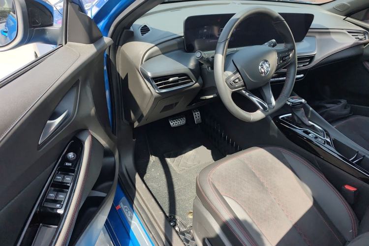 Used Buick Verano 2023 Pro GS Swift Edition Driver Seat