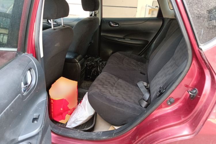 Used Nissan Tiida 2011 1.6L Manual Comfort Edition