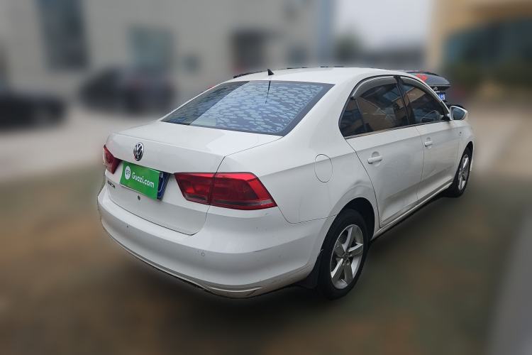 Used Volkswagen Santana 2015 1.4L Manual Comfort Edition Rear Right 45 Deg