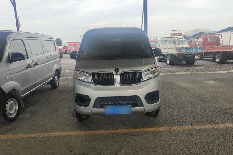 Used Jinbei Hiace X30 2023 1.5L Super-Enjoyment Van 2/5 Seats Non-Air-Conditioned Version SWC15M