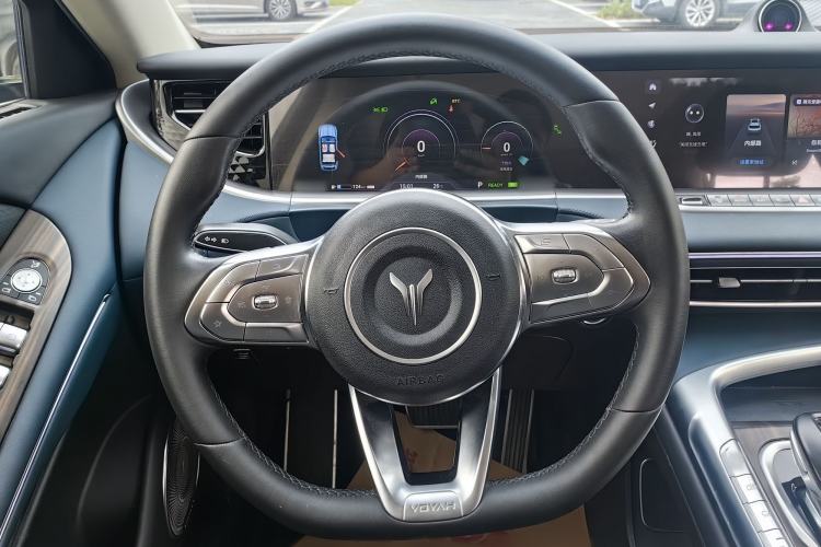 Used VOYAH FREE 2021 Four-Wheel Drive Standard Range-Extended Exclusive Luxury Package Steering Wheel