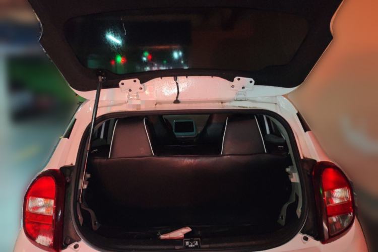 Used JMEV Xiao Qilin 2024 201 km Luxury Version Trunk