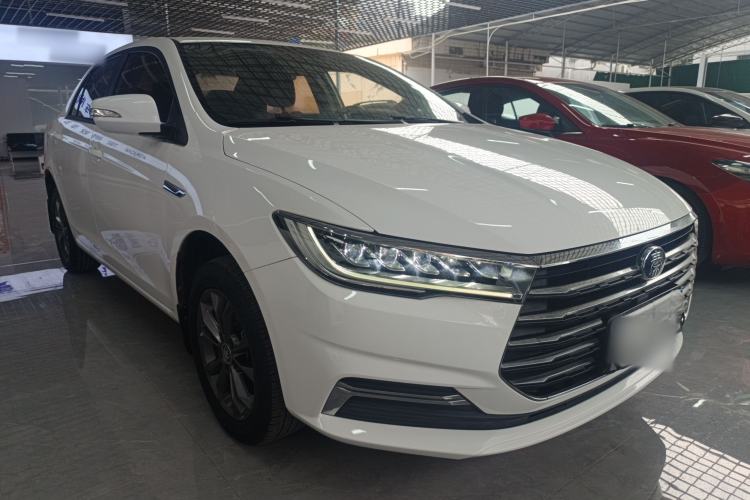 Used BYD Qin 2019 1.5L Automatic Prestige Model Front Right 45 Deg