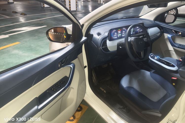 Used CHANGAN Benni E-Star 2022 Qingxin Edition Colorful Model Lithium Iron Phosphate
