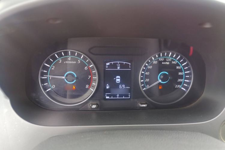 Used FORTHING Joyear S50 2014 1.5L Manual Luxury Model