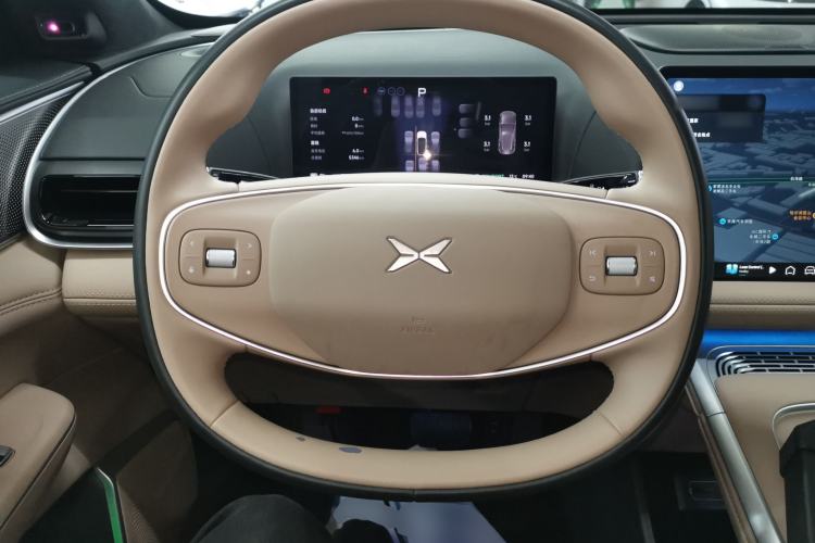 Used XPeng G9 2025 625 Long-Range Max Steering Wheel