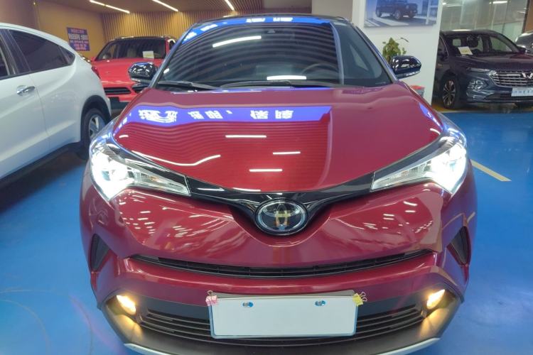 Used Toyota IZOA 2018 2.0L Yichi Version China VI Standard Front