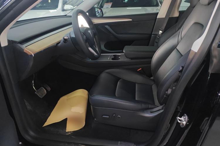 Used Tesla Model Y 2021 Standard Range Rear-Wheel Drive Version
