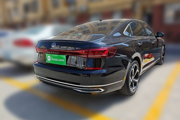 Used Volkswagen Passat 2023 330TSI Starry Elite Edition
